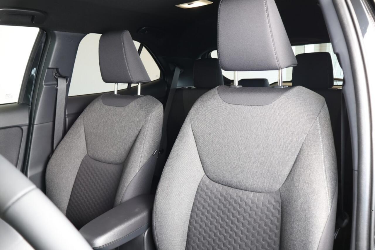 Toyota YARIS 1.5 Hybrid Teamplayer 130PK - Winter+safety pakket - Apple CarPlay - Dodehoek