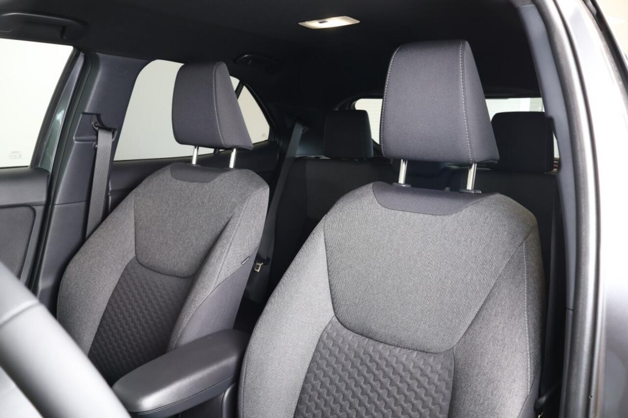 Toyota YARIS 1.5 Hybrid Teamplayer 130PK - Winter+safety pakket - Apple CarPlay - Dodehoek