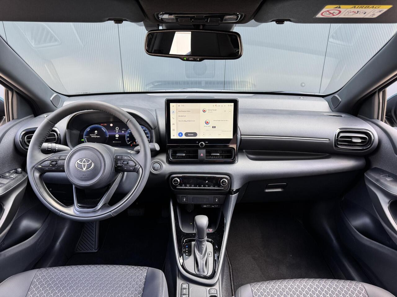 Toyota YARIS 1.5 Hybrid 130 Executive | PDC V+A | Half-leder | Dodehoekdetectie | JBL | Half-leder | LED | Keyless |