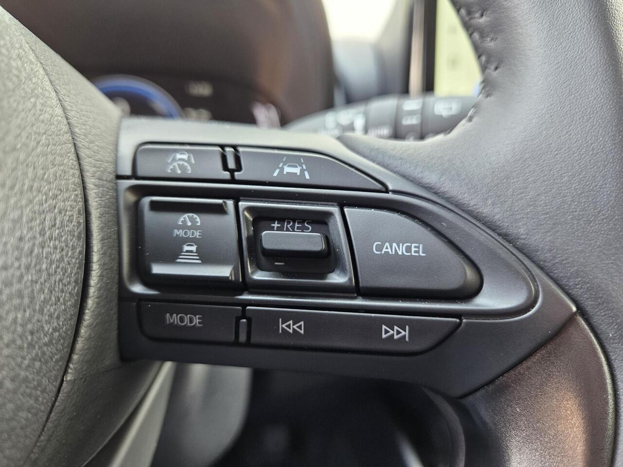 Toyota YARIS 1.5 Hybrid 115 Dynamic | Keyless Entry | Realtime navigatie | Adaptieve Cruise Control | Demo-model; kilometers kunnen iets afwijken