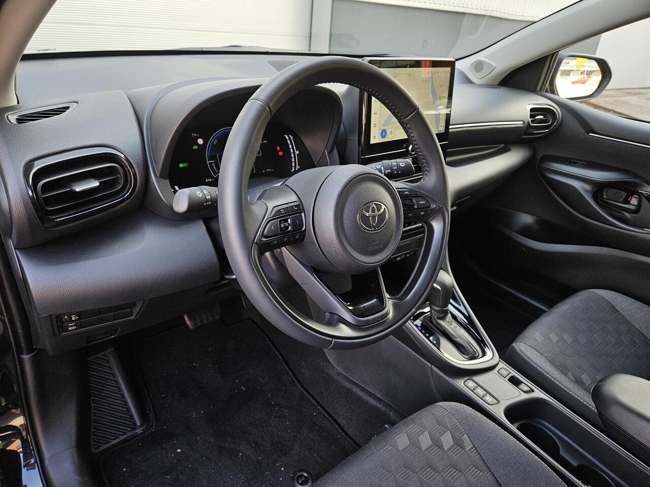 Toyota YARIS 1.5 Hybrid 115 Dynamic | Keyless Entry | Realtime navigatie | Adaptieve Cruise Control | Demo-model; kilometers kunnen iets afwijken