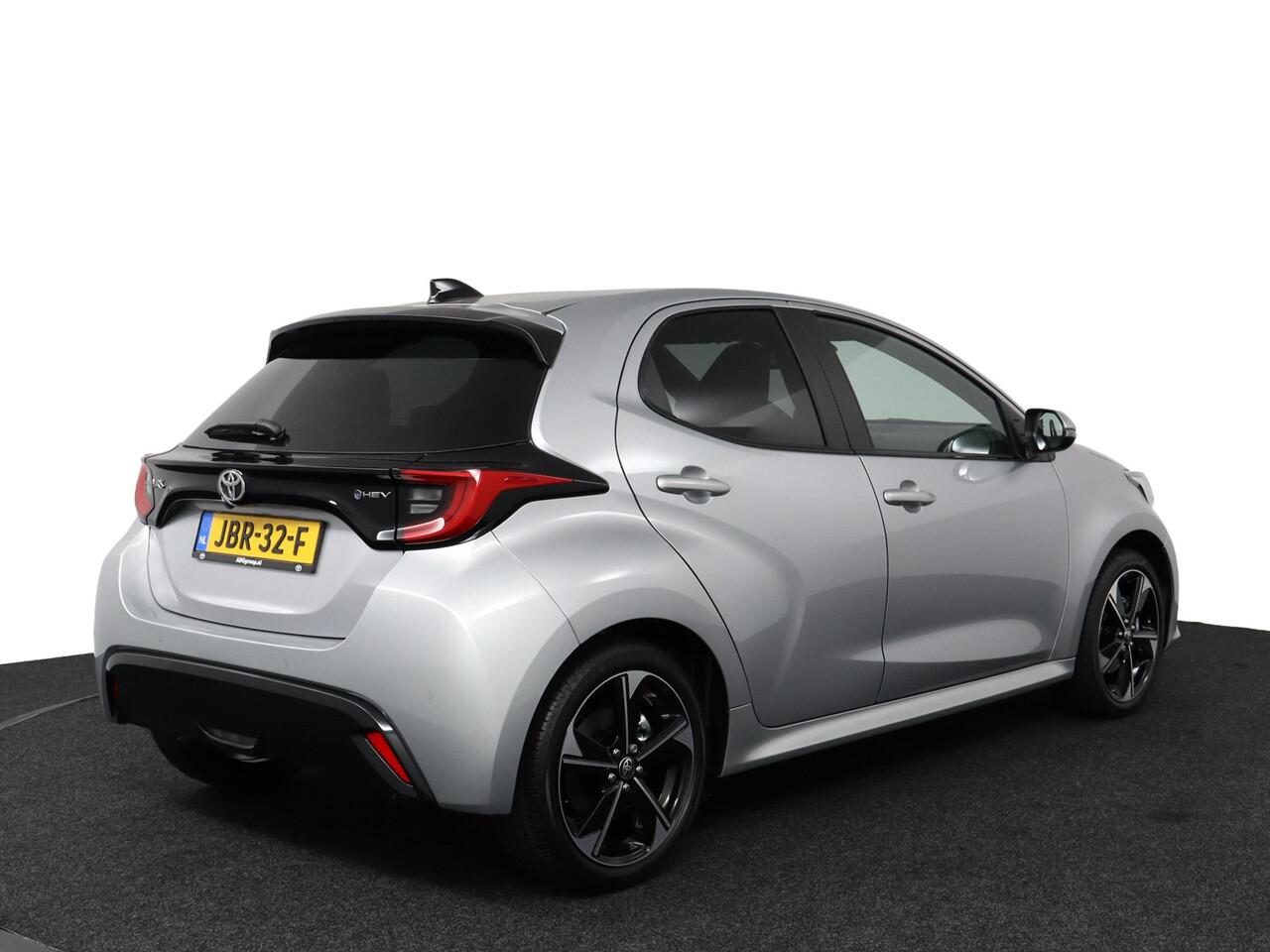 Toyota YARIS 1.5 Hybrid 130 Executive | Apple Carplay/Android Auto | Parkeersensoren | Stoel/Stuurverwarming |