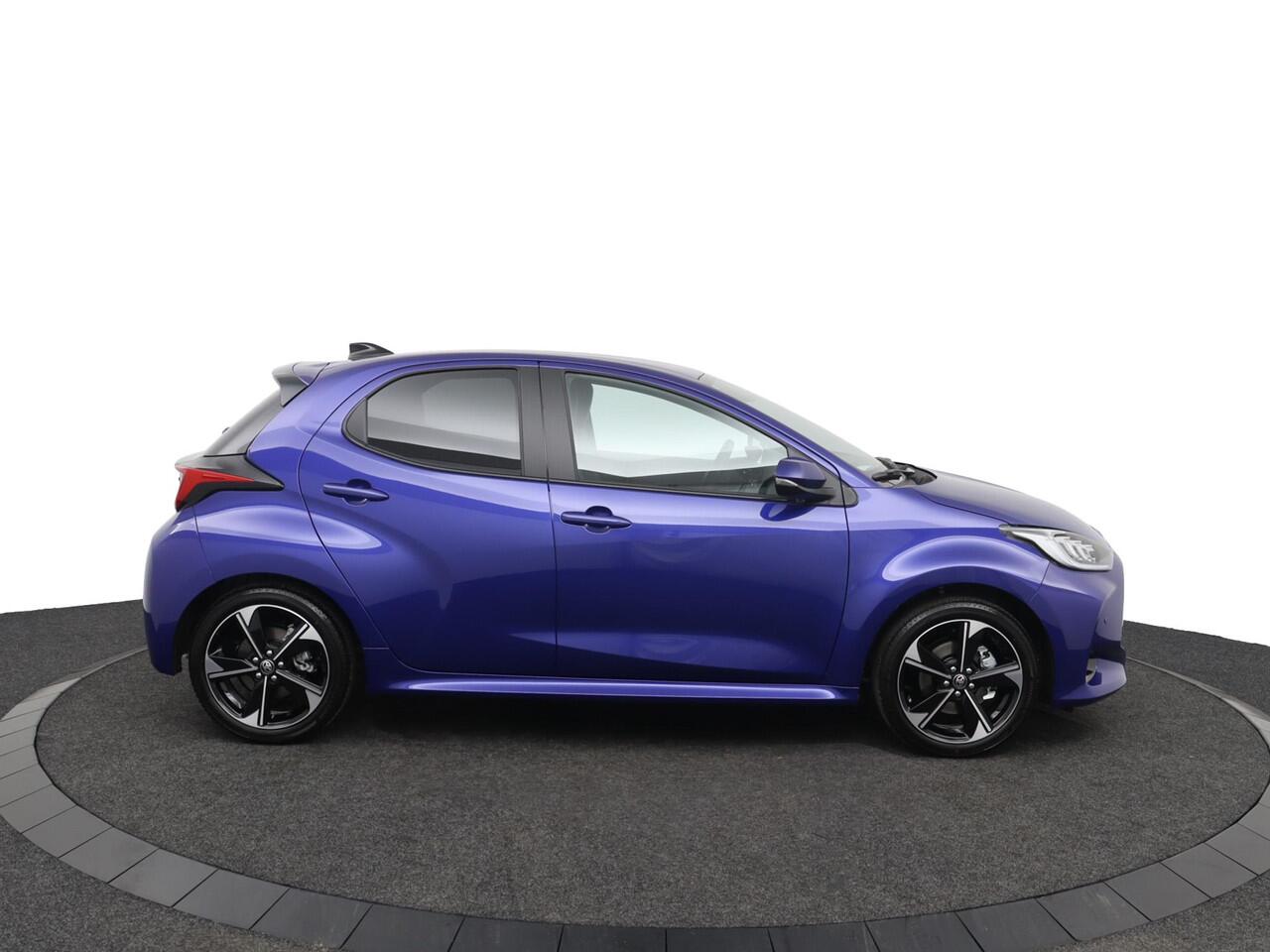 Toyota YARIS 1.5 Hybrid 130 Executive | Nieuw uit voorraad leverbaar! | incl.Toyota Mania actiie T.W.V. ¤2000,-