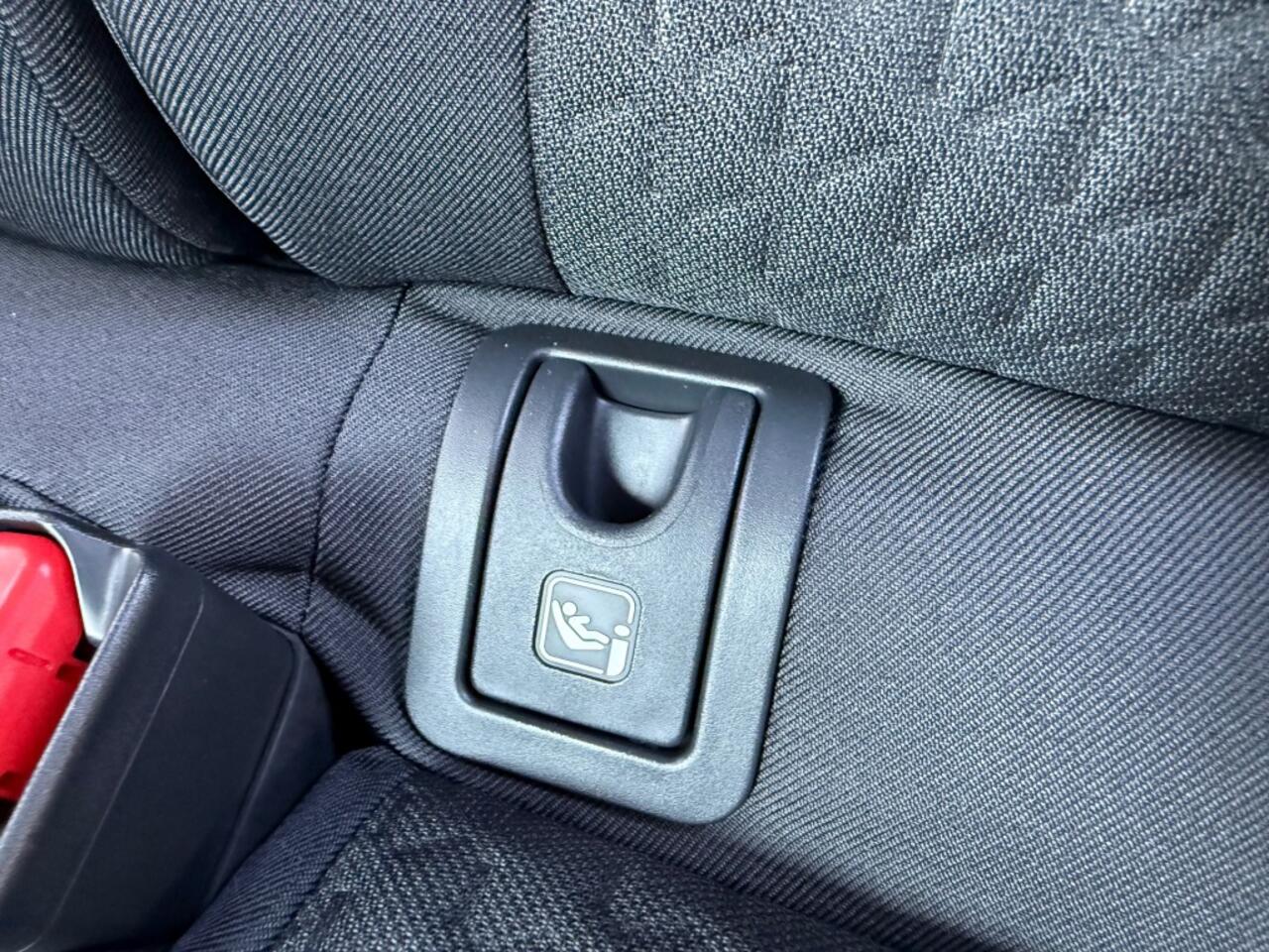 Toyota YARIS 1.5 HYBRID 130 PK DYNAMIC AUTOMAAT Nieuw! LUXE UITVOERING