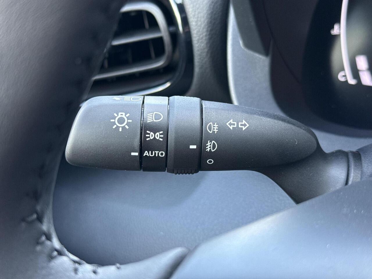 Toyota YARIS Cross 1.5 Hybrid 130 Dynamic **NIEUWE AUTO/ FOREST GREEN/ BINNENKORT LEVERBAAR**