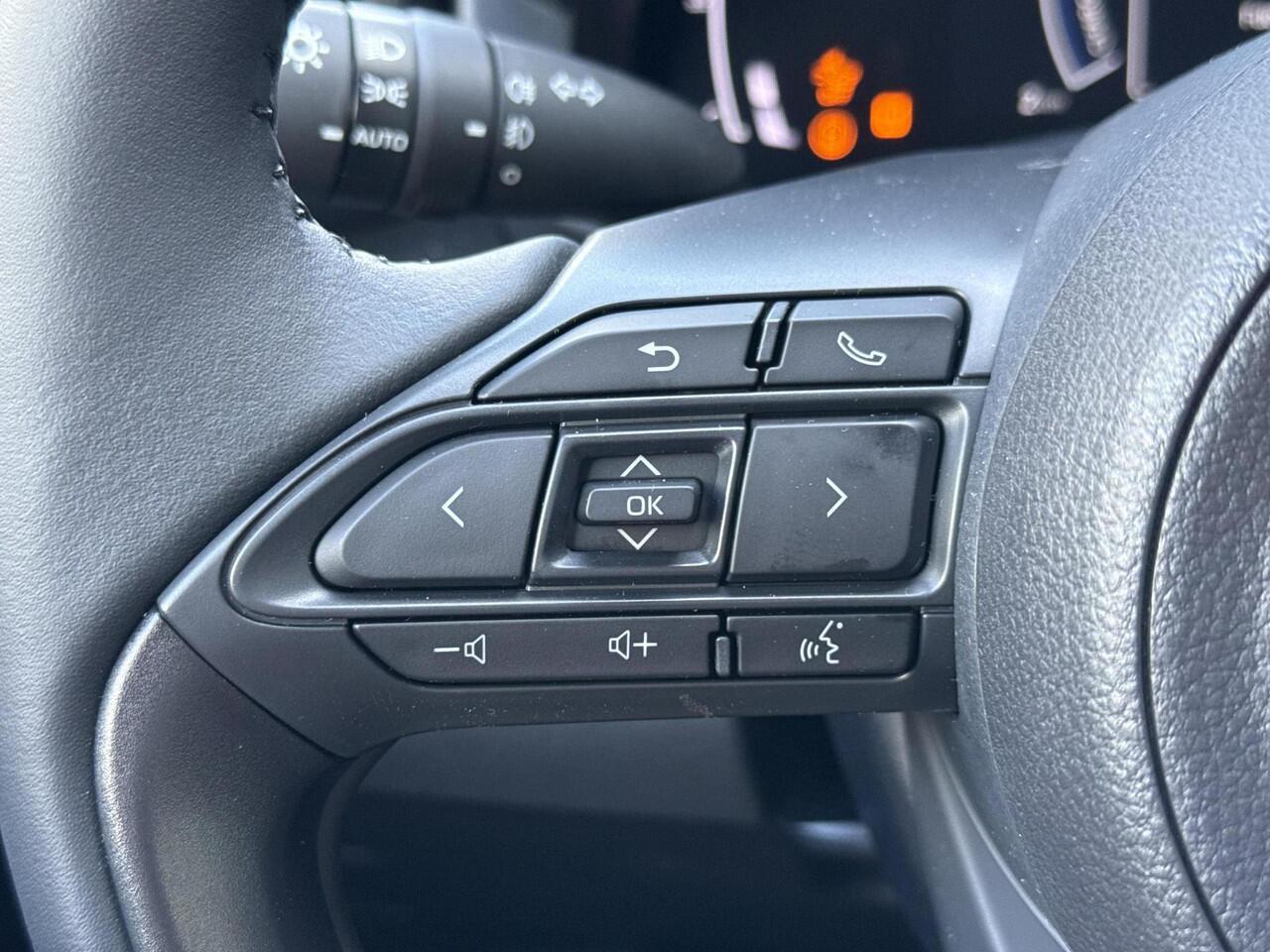 Toyota YARIS Cross 1.5 Hybrid 130 Dynamic **NIEUWE AUTO/ FOREST GREEN/ BINNENKORT LEVERBAAR**