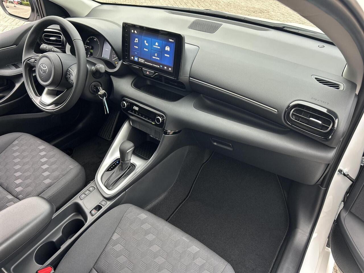 Toyota YARIS 1.5 Hybrid 115 Comfort | Nieuwe auto | Direct uit voorraad leverbaar |