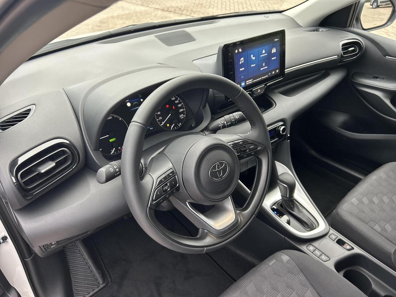 Toyota YARIS 1.5 Hybrid 115 Comfort | Nieuwe auto | Direct uit voorraad leverbaar |