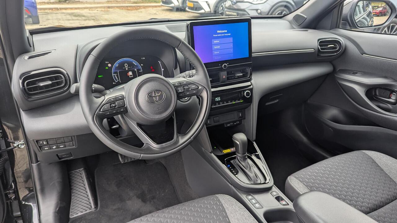 Toyota YARIS Cross 1.5 Hybrid 130 Dynamic | Rijklaar | Comfort pack | Blind spot | Sensoren