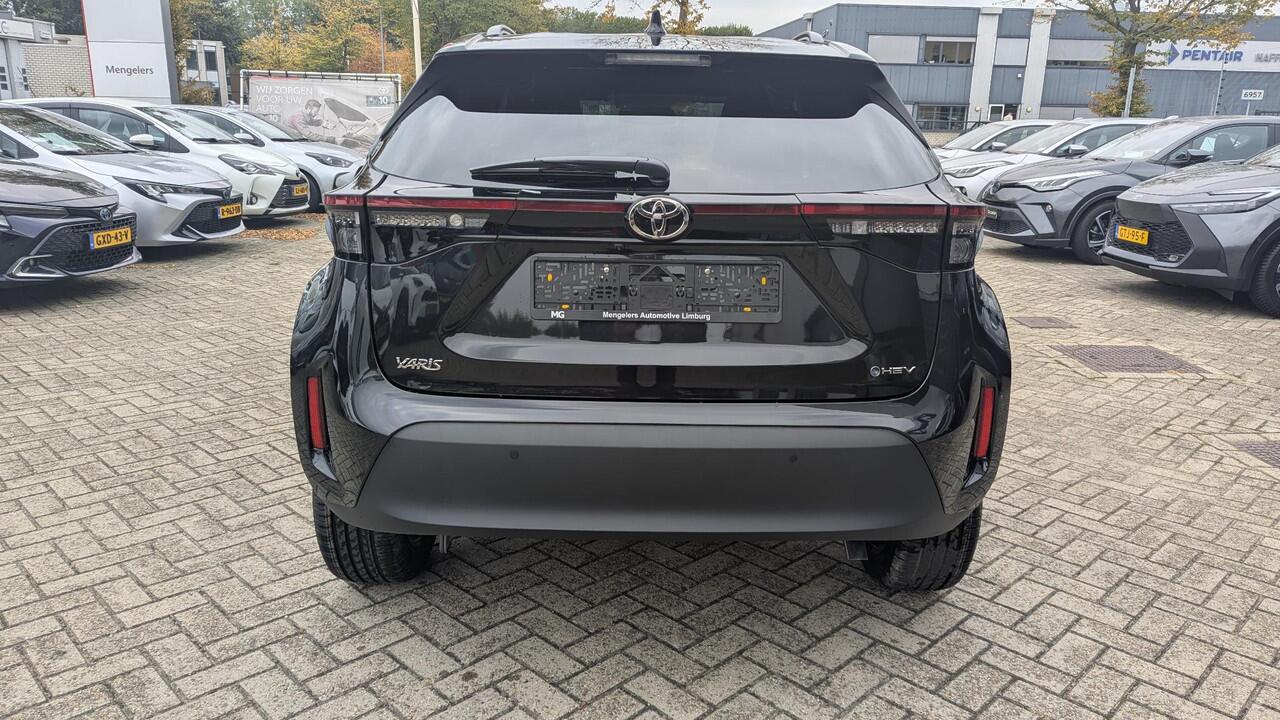 Toyota YARIS Cross 1.5 Hybrid 130 Dynamic | Rijklaar | Comfort pack | Blind spot | Sensoren