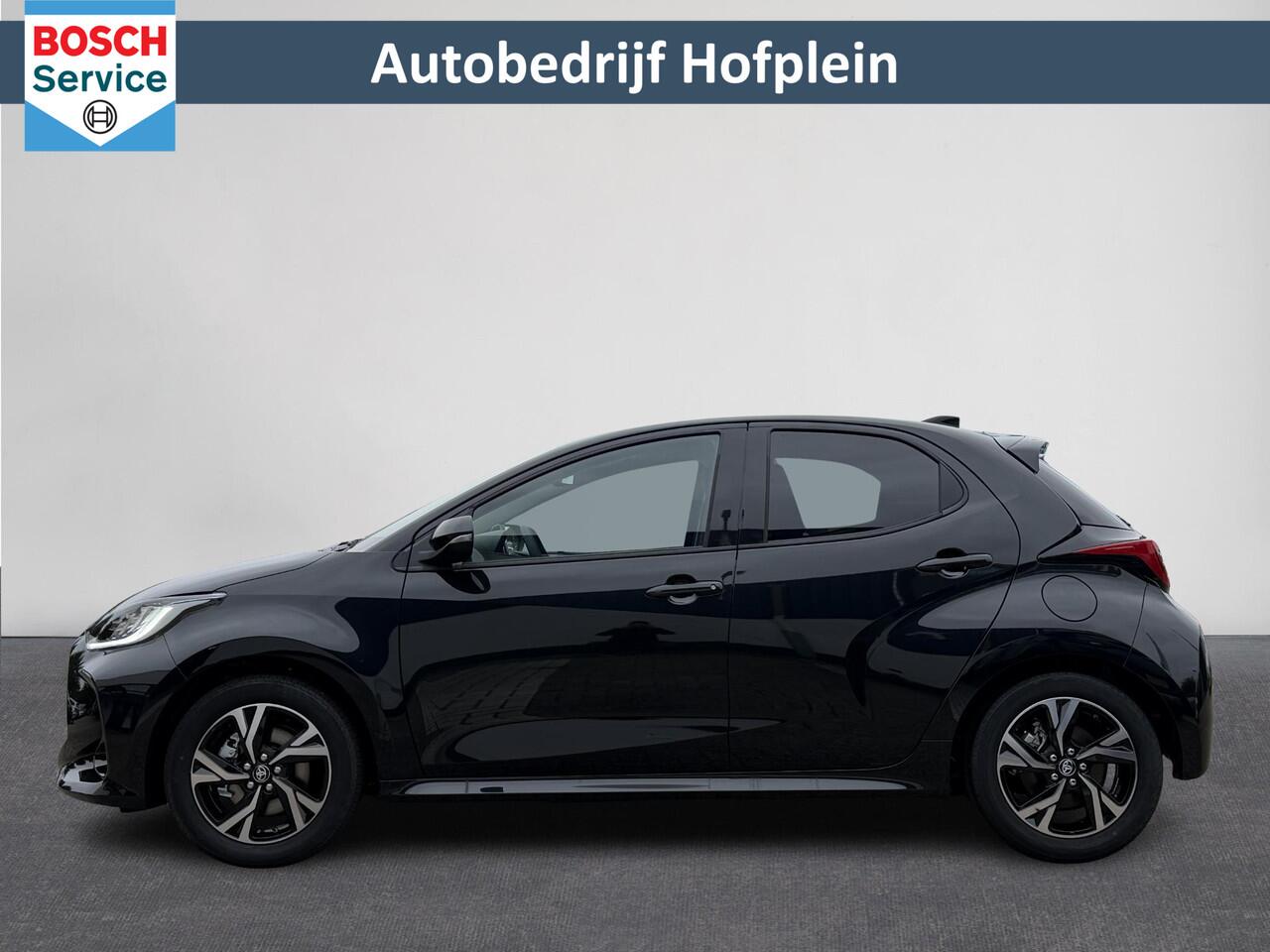 Toyota YARIS 1.5 Hybrid 115pk Automaat Dynamic | NIEUW ! | LED Verlichting | Apple Carplay/Android Auto | | Camera | Climate Control | Stoel/Stuurwiel verwarming | ( Vestiging - Vianen Tel: 0347-371248 )