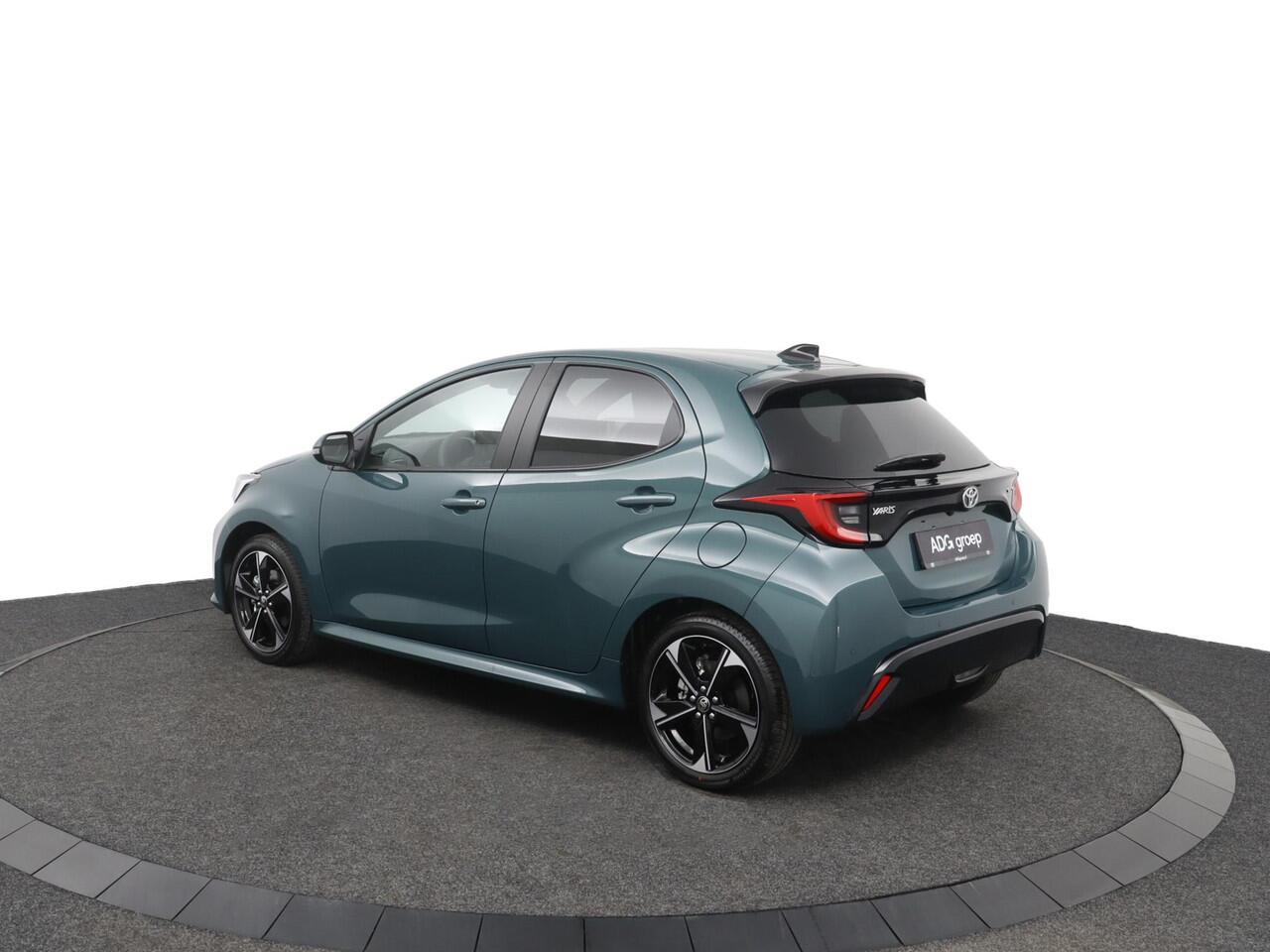 Toyota YARIS 1.5 Hybrid 130 Executive | Nieuw uit voorraad leverbaar! |