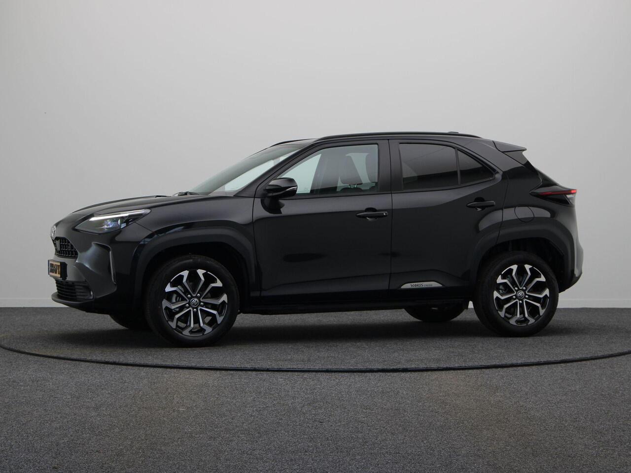Toyota YARIS Cross 1.5 Hybrid 130 Dynamic | Achteruitrijcamera | Stuur, Voorruit en stoelverwarming | Apple Carplay & Android Auto |