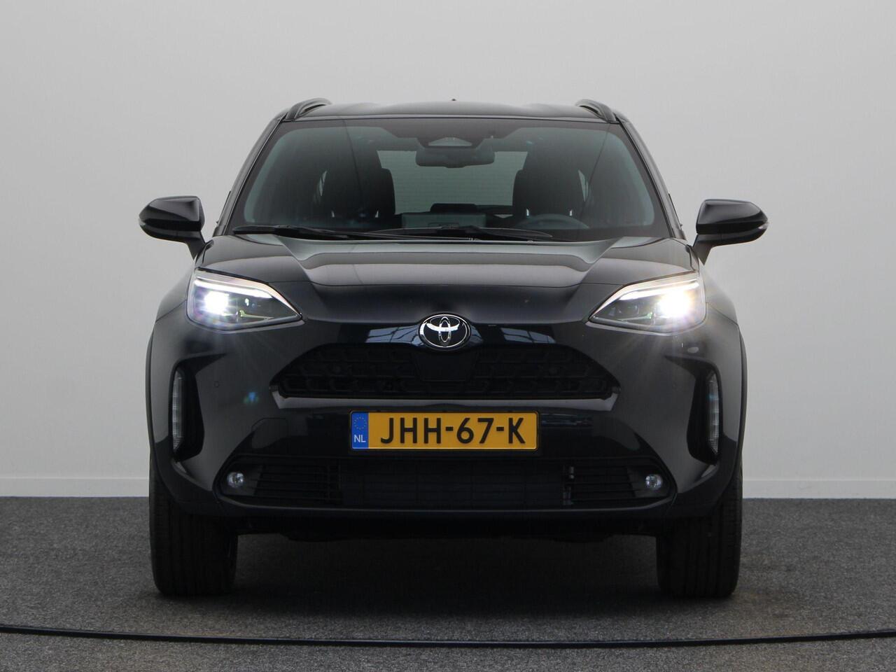 Toyota YARIS Cross 1.5 Hybrid 130 Dynamic | Achteruitrijcamera | Stuur, Voorruit en stoelverwarming | Apple Carplay & Android Auto |
