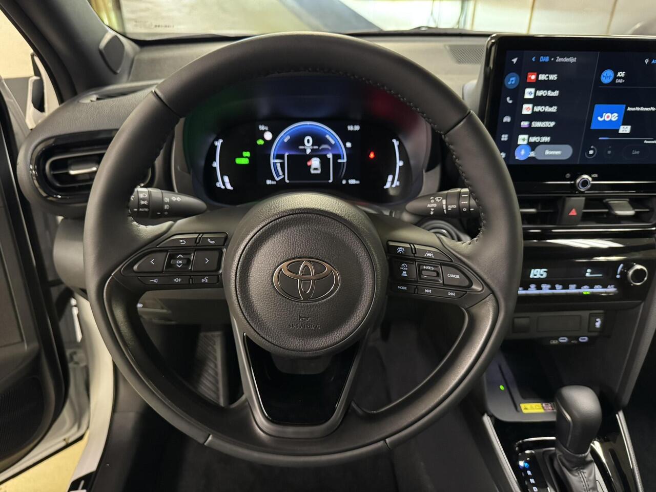 Toyota YARIS Cross 1.5 Hybrid 130 Dynamic NIEUW