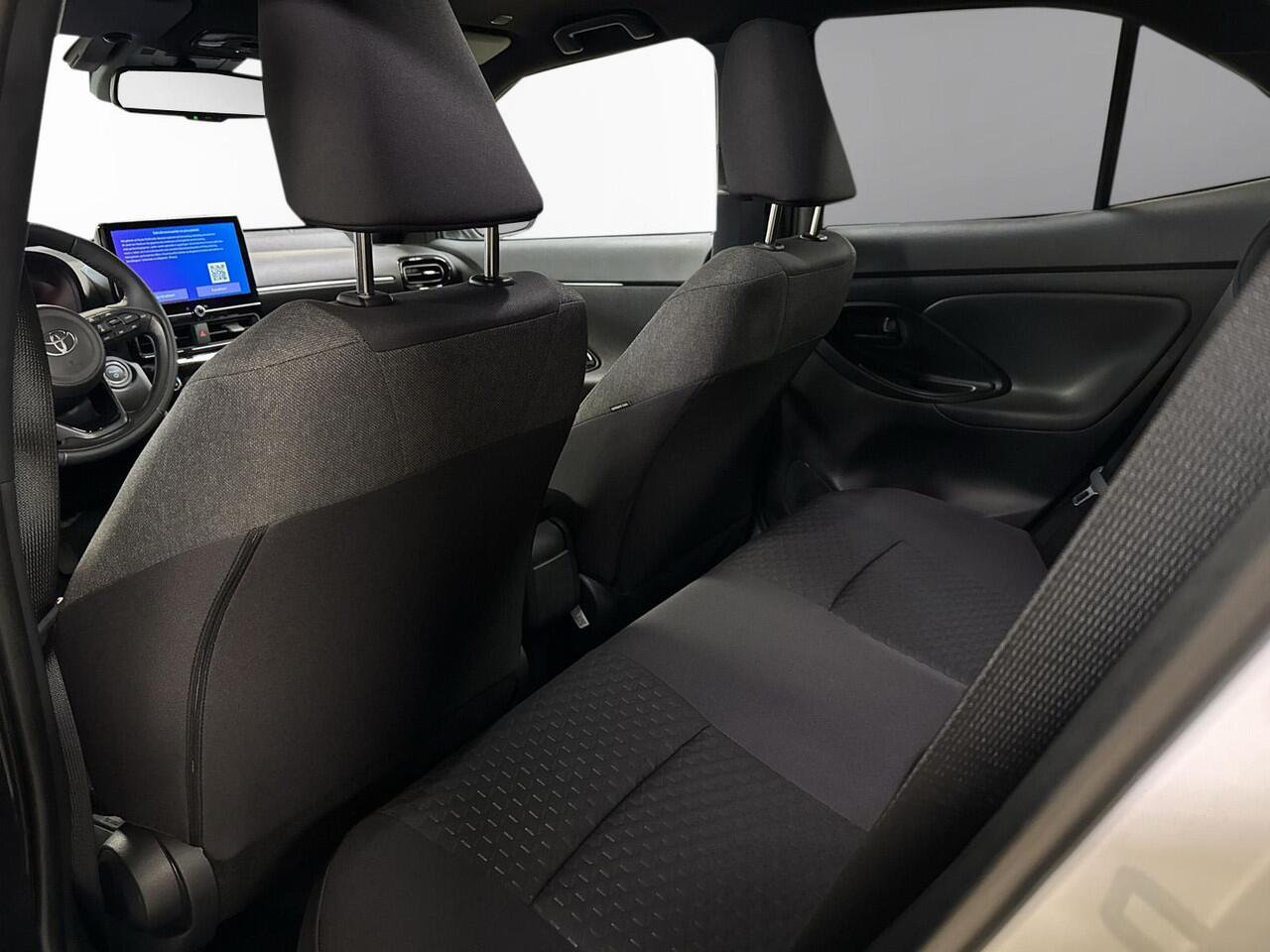 Toyota YARIS Cross 1.5 Hybrid 130 Dynamic NIEUW