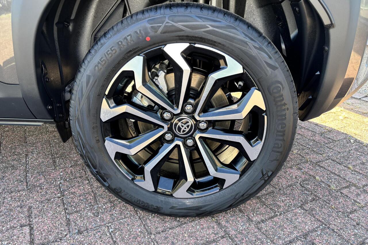 Toyota YARIS Cross 1.5 Hybrid 115 Dynamic Limited, Parkeersensoren, Afneembare Trekhaak , Stoelverwarming, Stuurverwarming, Apple carplay, Android auto.