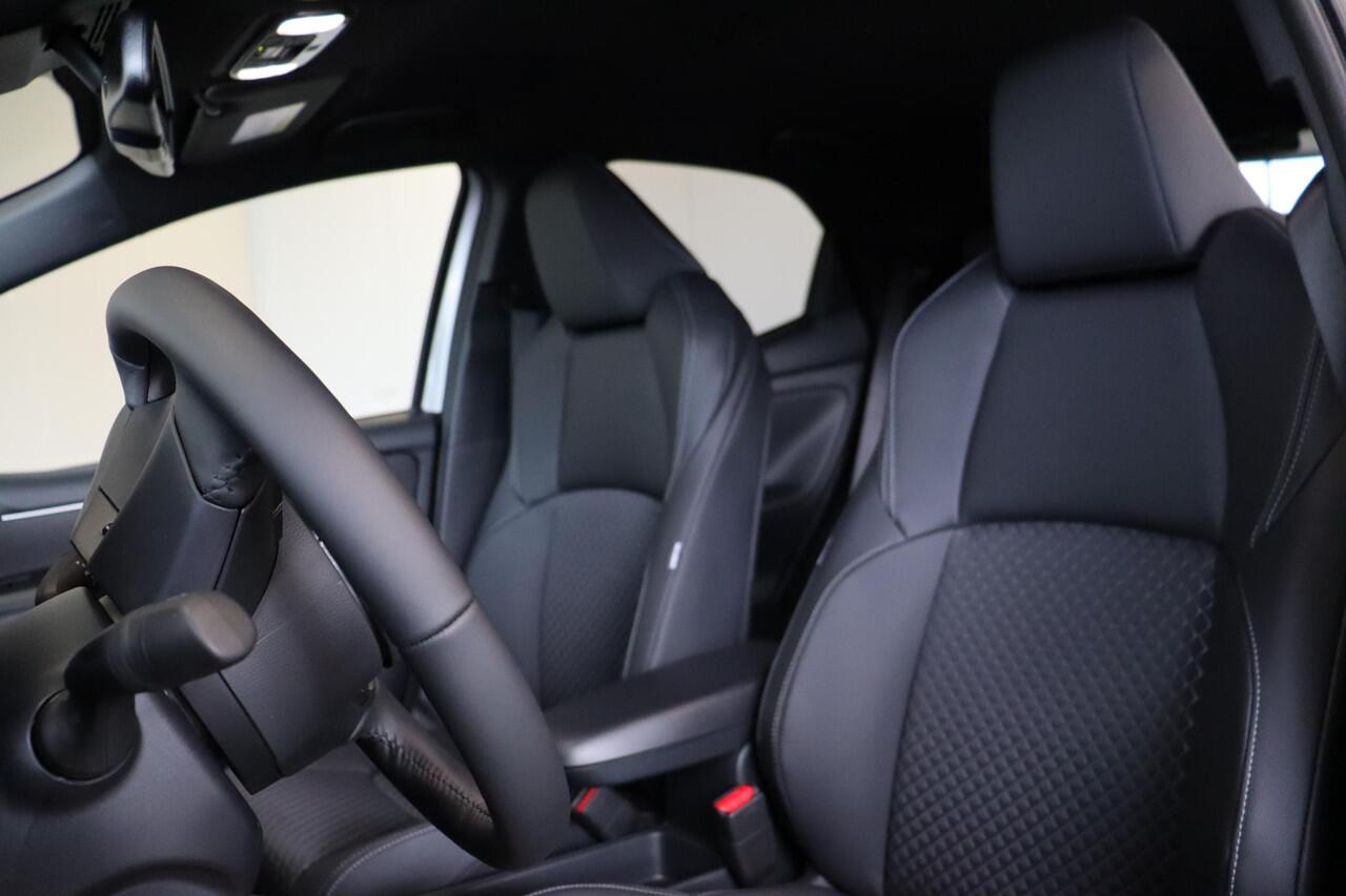 Toyota YARIS 1.5 Hybrid 130 Executive, ¤2000 inruilpremie, Nieuw, Snel leverbaar, Blind Spot, Apple Carplay, Stuurverwarming, Parkeersensoren, Stoelverwarming!