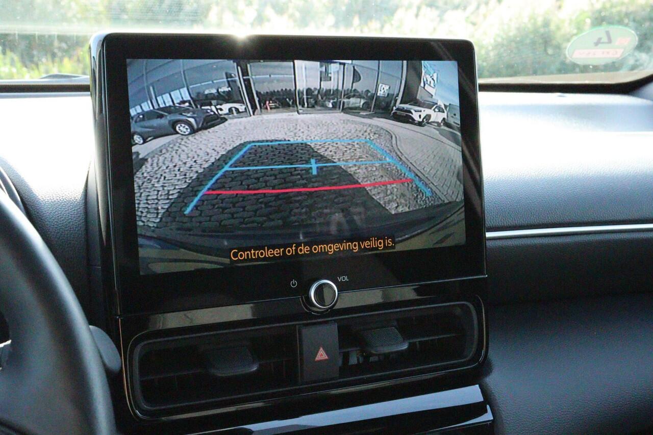 Toyota YARIS 1.5 Hybrid 130 Executive, ¤2000 inruilpremie, Nieuw, Snel leverbaar, Blind Spot, Apple Carplay, Stuurverwarming, Parkeersensoren, Stoelverwarming!