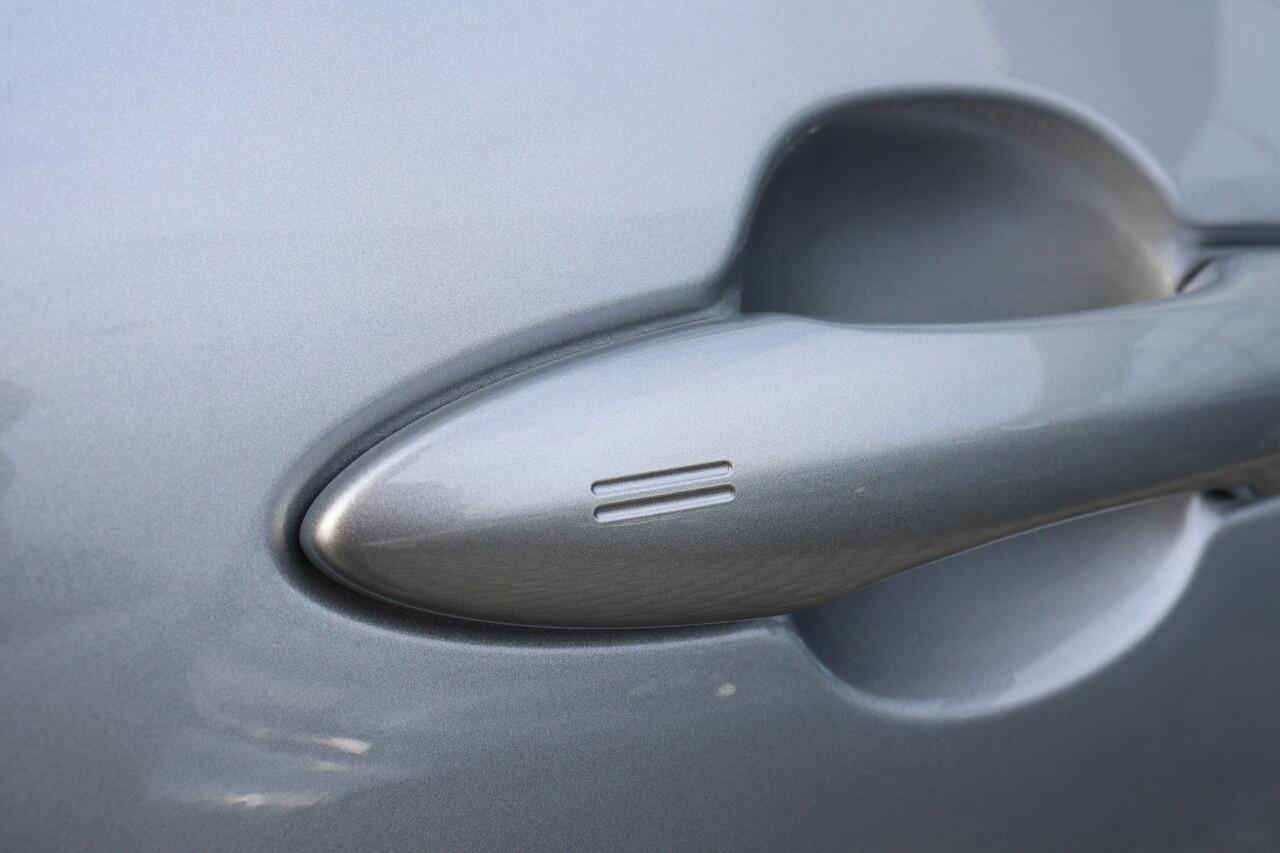 Toyota YARIS Cross 1.5 Hybrid 130 GR Sport, Panoramadak, BSM, JBL, Camera, Heads up display