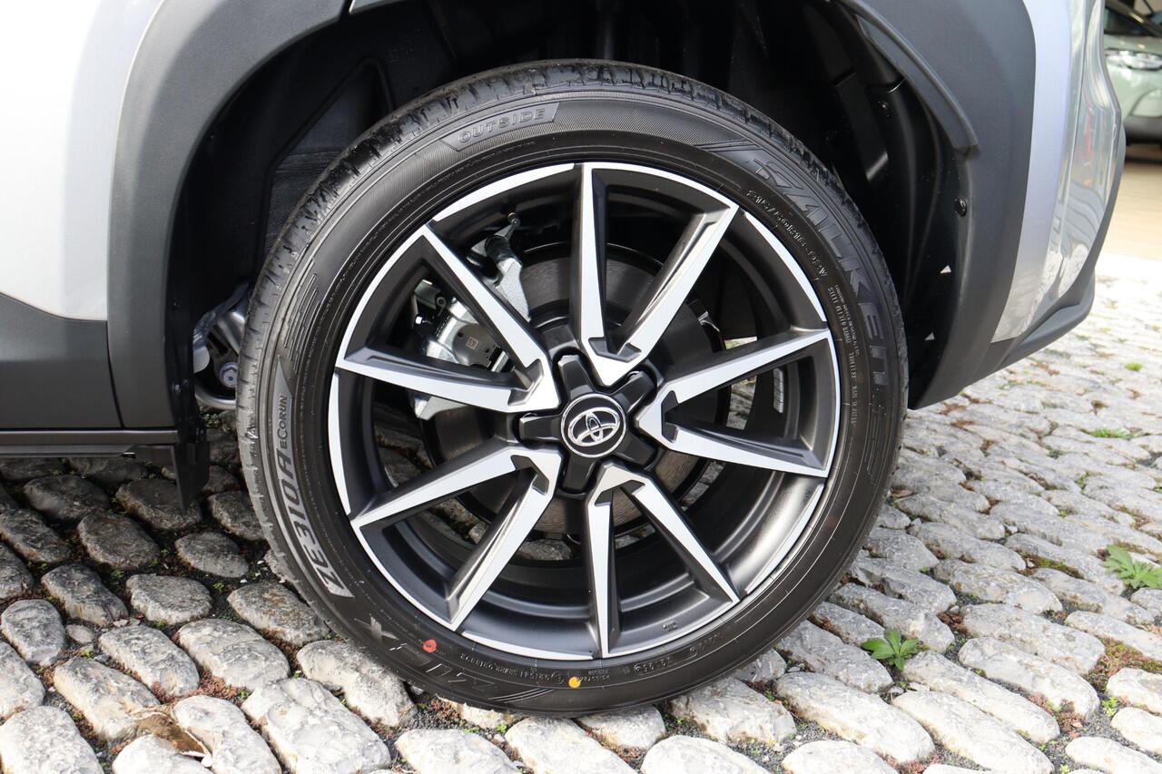 Toyota YARIS Cross 1.5 Hybrid 130 GR Sport, Panoramadak, BSM, JBL, Camera, Heads up display