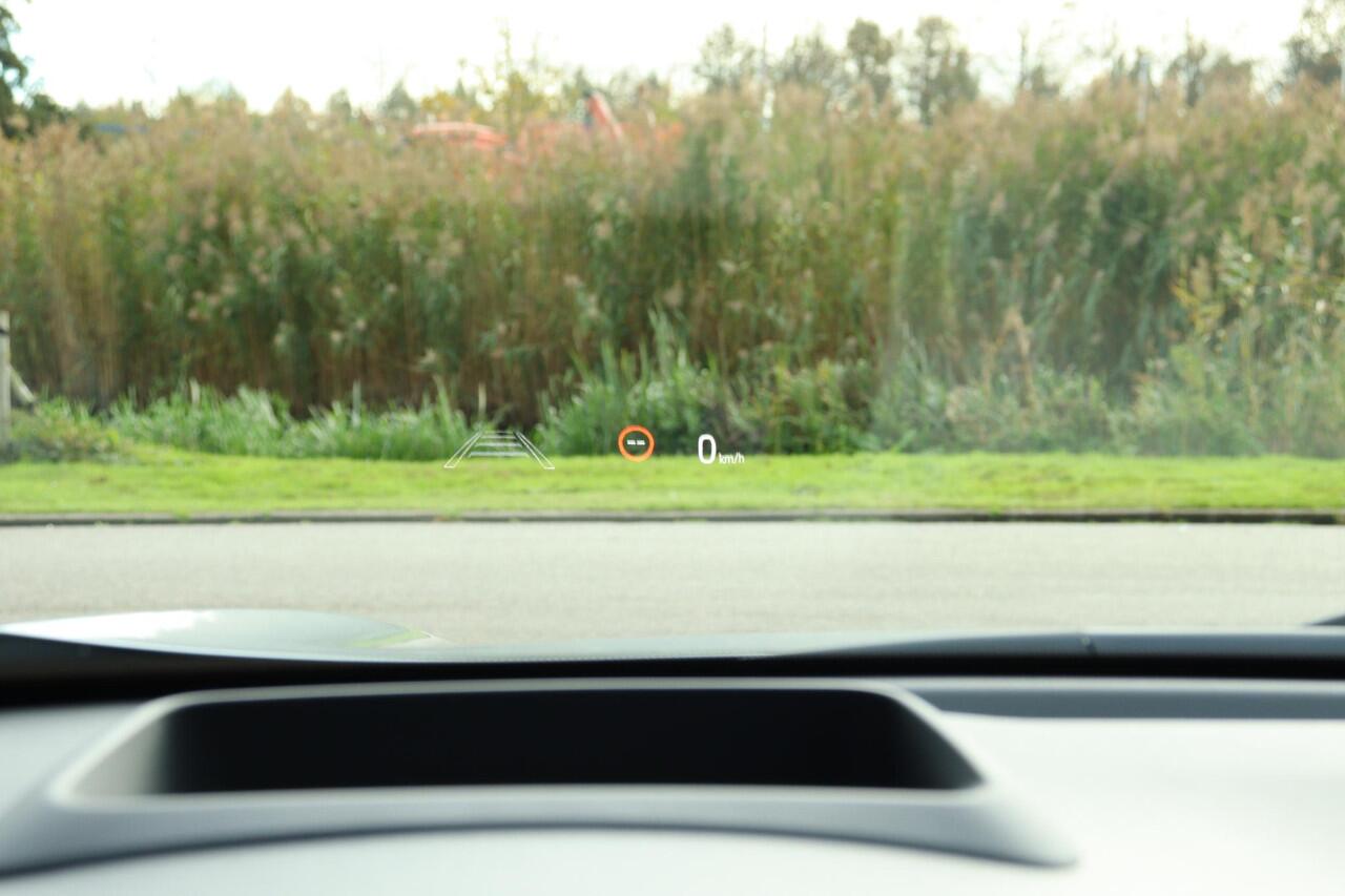 Toyota YARIS Cross 1.5 Hybrid 130 GR Sport, Panoramadak, BSM, JBL, Camera, Heads up display