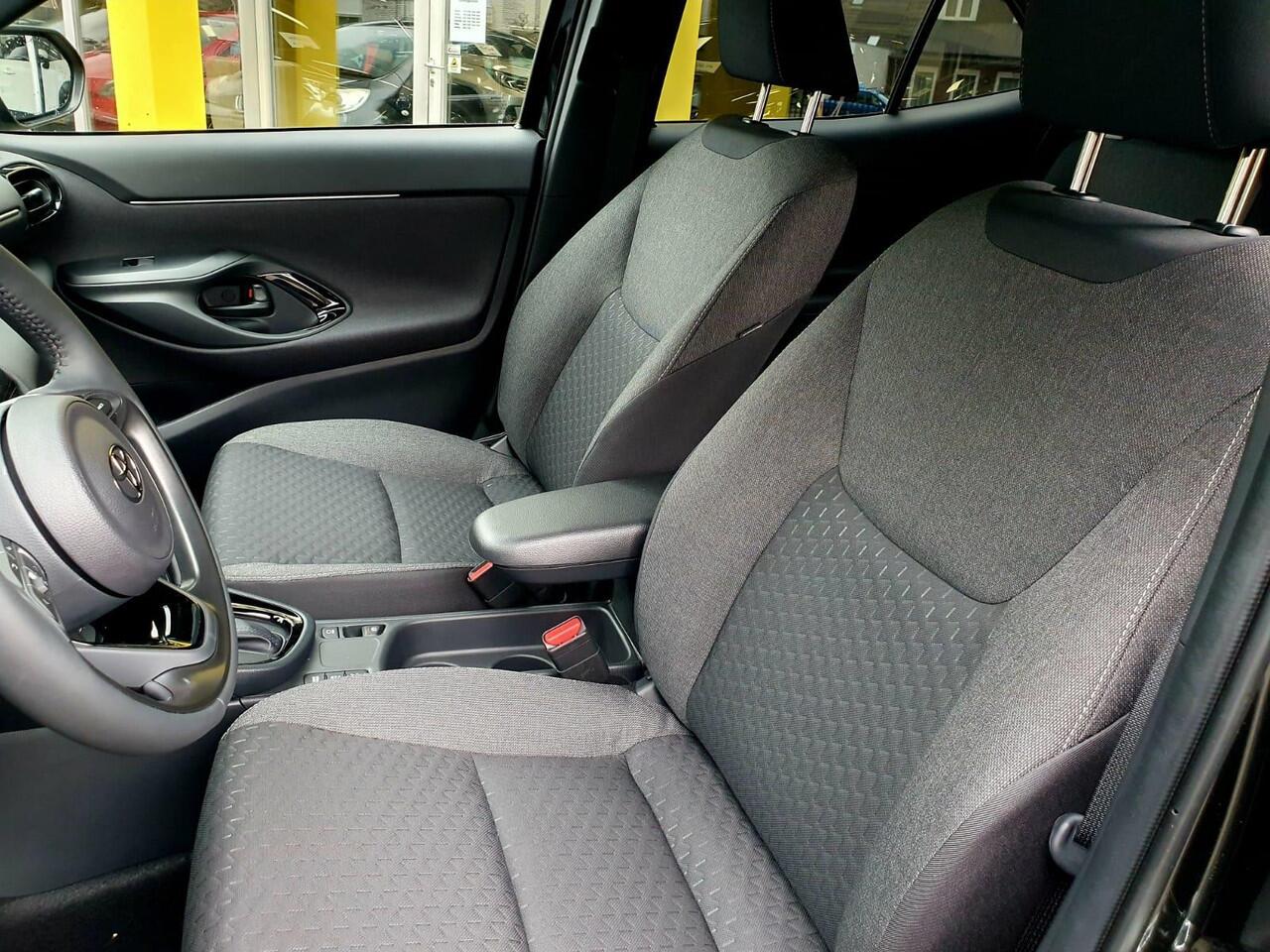 Toyota YARIS Cross 1.5 Hybrid 130pk Teamplayer All-in prijs!