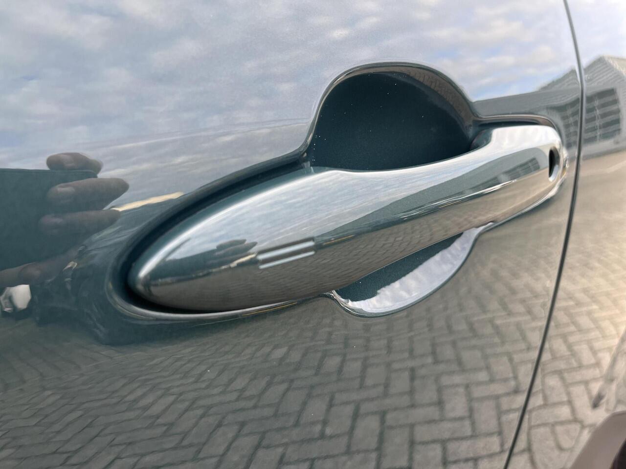 Toyota YARIS Cross 1.5 Hybrid 130 Dynamic | Uit voorraad leverbaar |