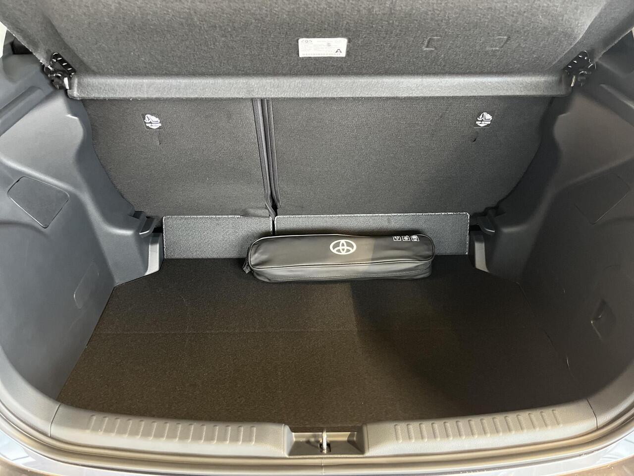 Toyota YARIS 1.5 Hybrid 115 Dynamic | Uit voorraad leverbaar |