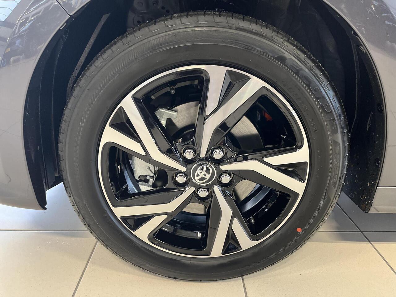 Toyota YARIS 1.5 Hybrid 115 Dynamic | Uit voorraad leverbaar |