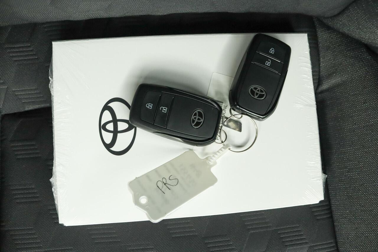 Toyota YARIS 1.5 Hybrid 115 Dynamic | Adaptive Cruise Control | Achteruitrijcamera | Stoelverwarming | Stuurverwaming |