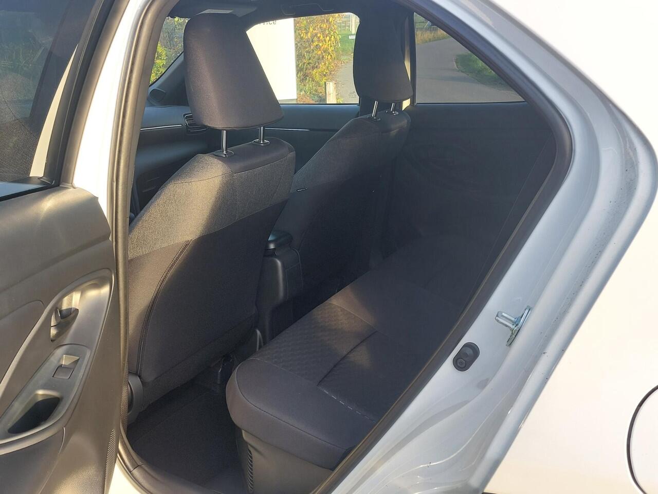 Toyota YARIS Cross 1.5 Hybrid 130 Team D APP NAVI | NIEUWE AUTO!!