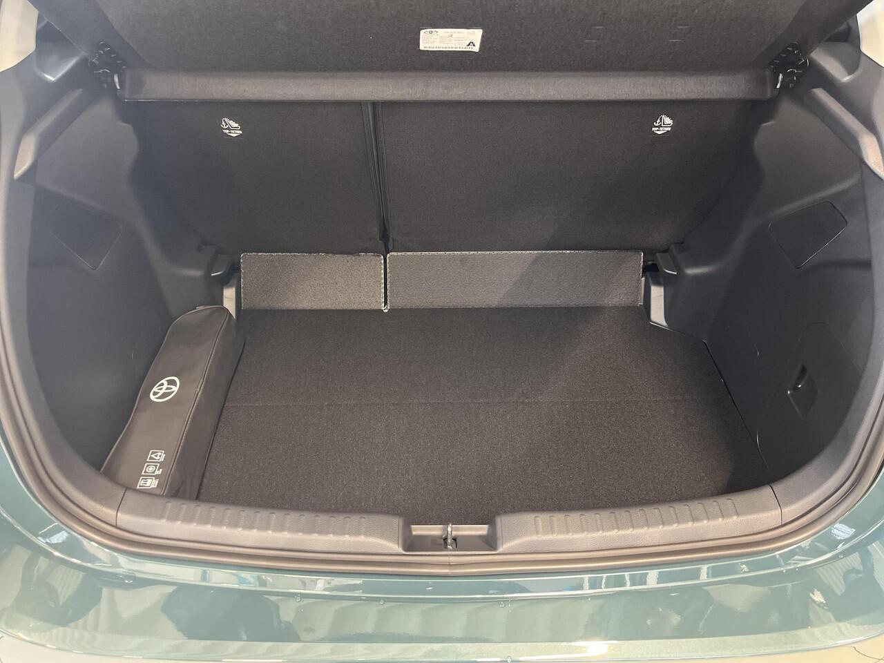 Toyota YARIS 1.5 Hybrid 115 Comfort | Uit voorraad leverbaar |