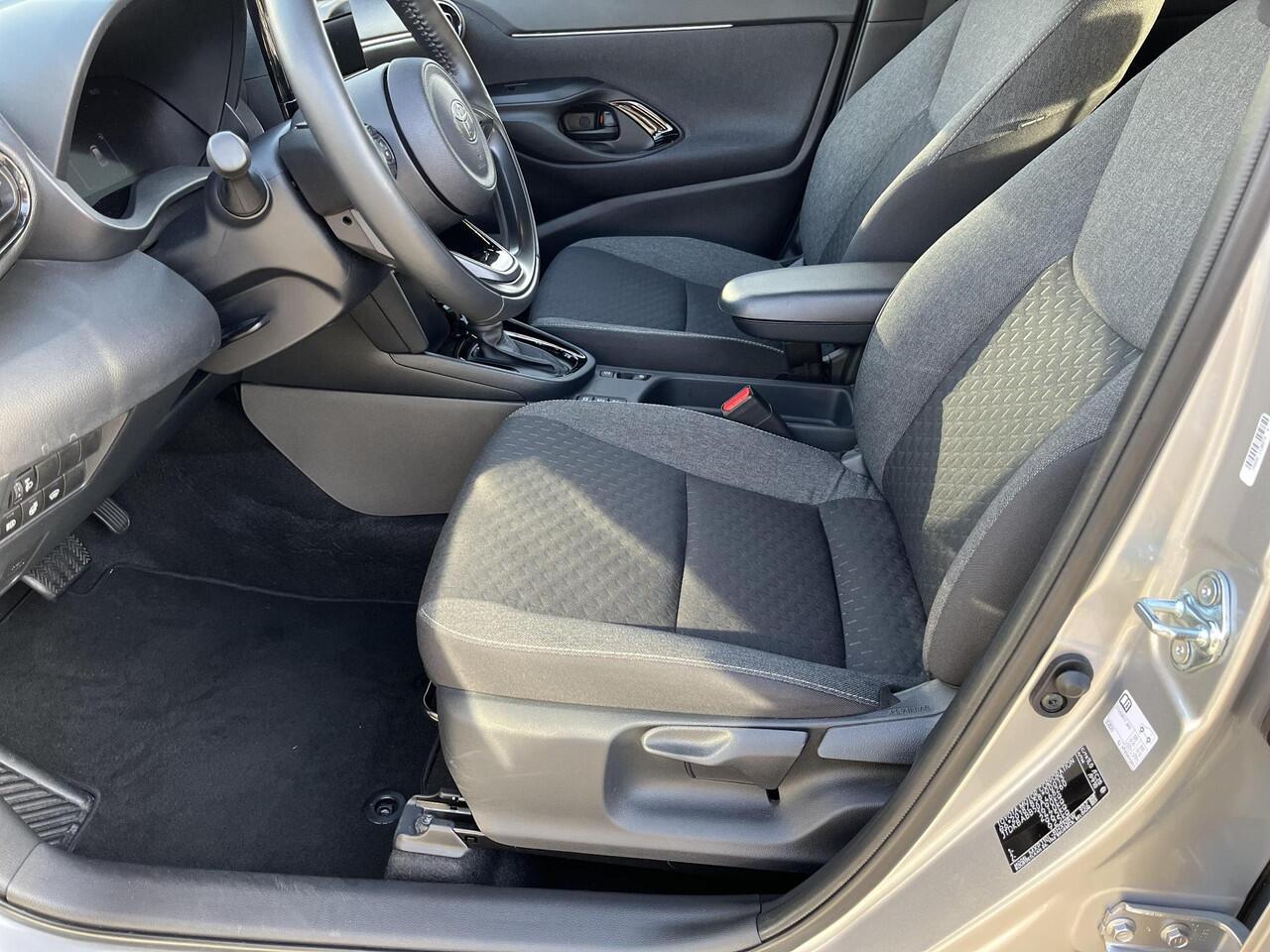 Toyota YARIS Cross 1.5 Hybrid 115 First Edition | All-in prijs | Automaat | Parkeersensoren