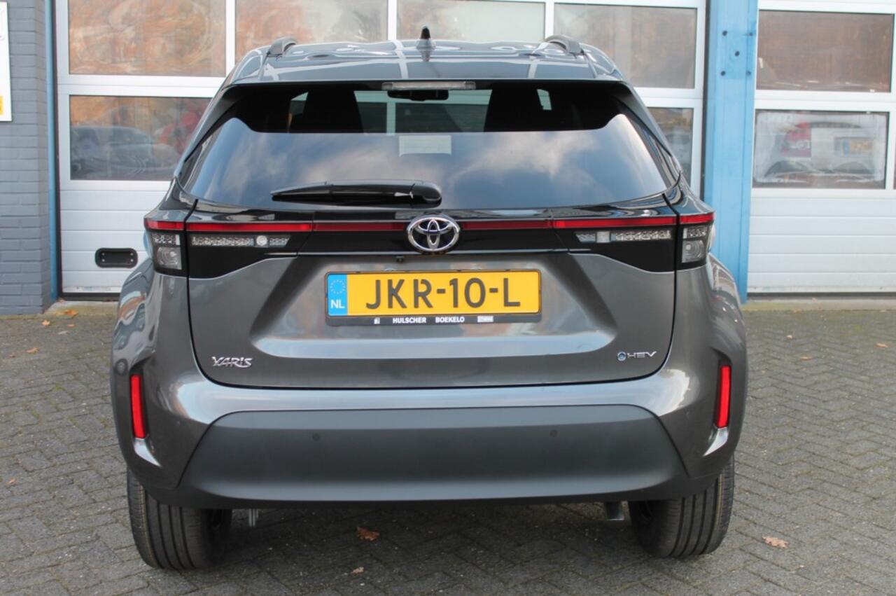 Toyota YARIS 1.5 HYBR 130 DYNAMIC TeamPlayer Design Winter pakket **Nieuw**