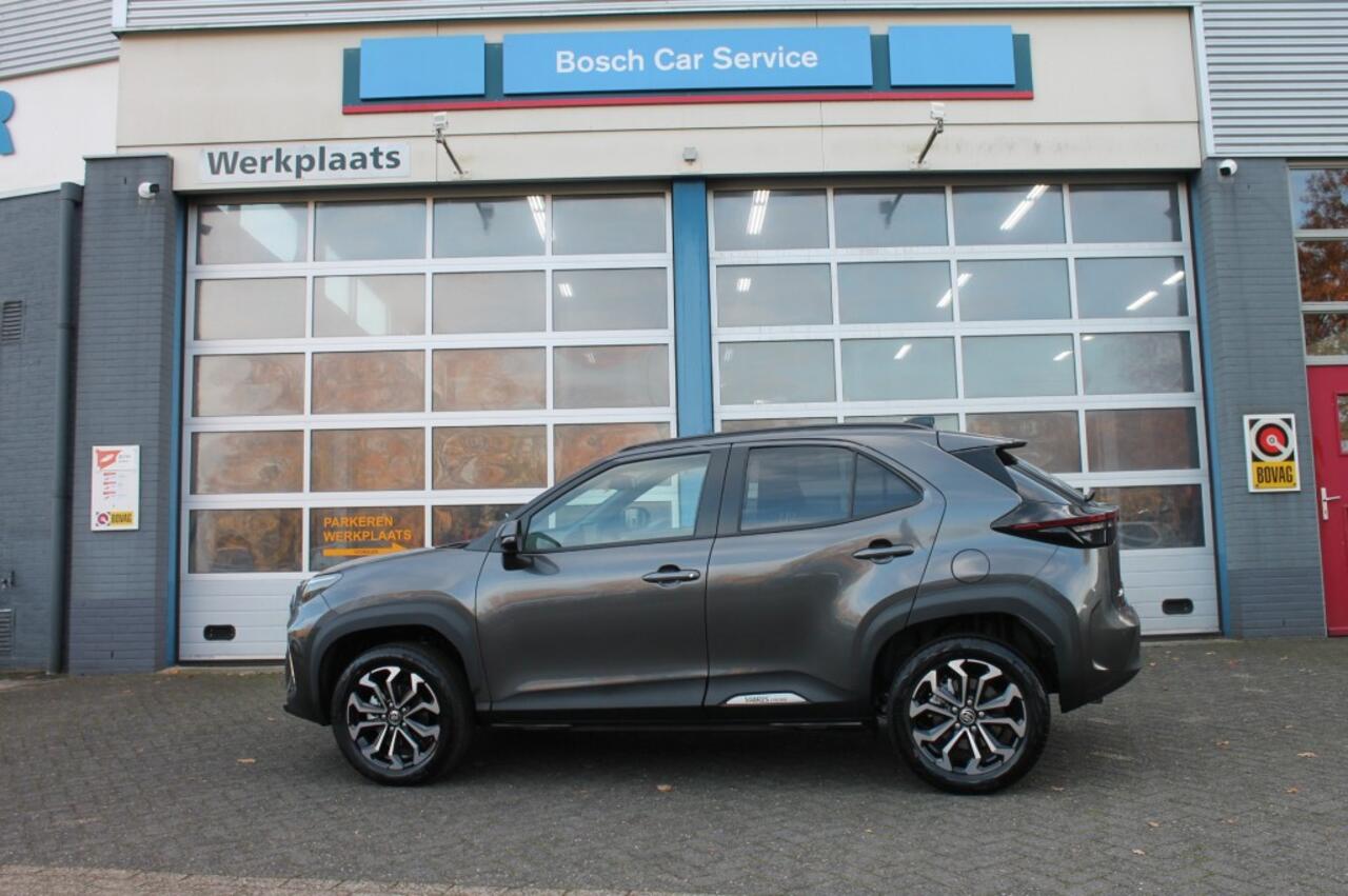 Toyota YARIS 1.5 HYBR 130 DYNAMIC TeamPlayer Design Winter pakket **Nieuw**