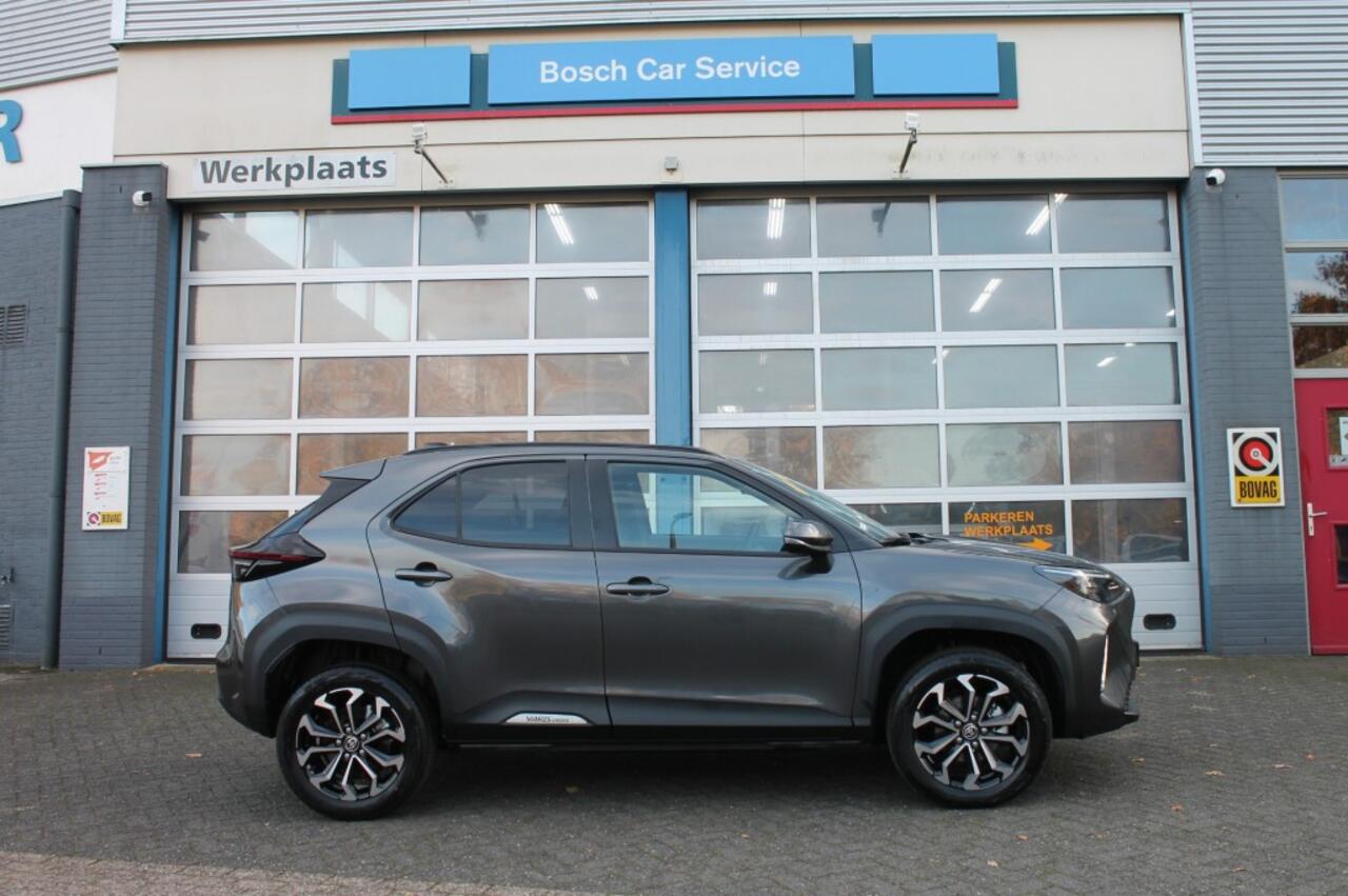 Toyota YARIS 1.5 HYBR 130 DYNAMIC TeamPlayer Design Winter pakket **Nieuw**