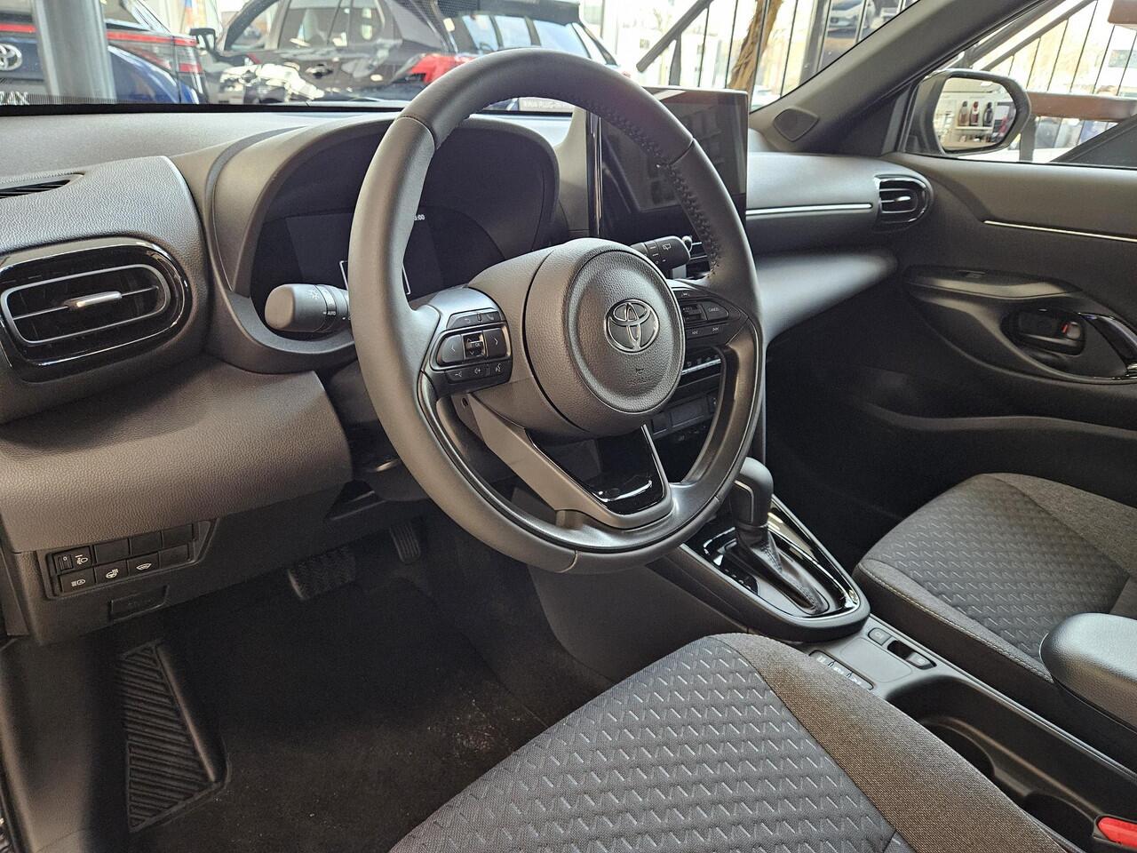 Toyota YARIS Cross 1.5 Hybrid 130 Dynamic incl. Comfort pack | Nieuw en direct rijden |