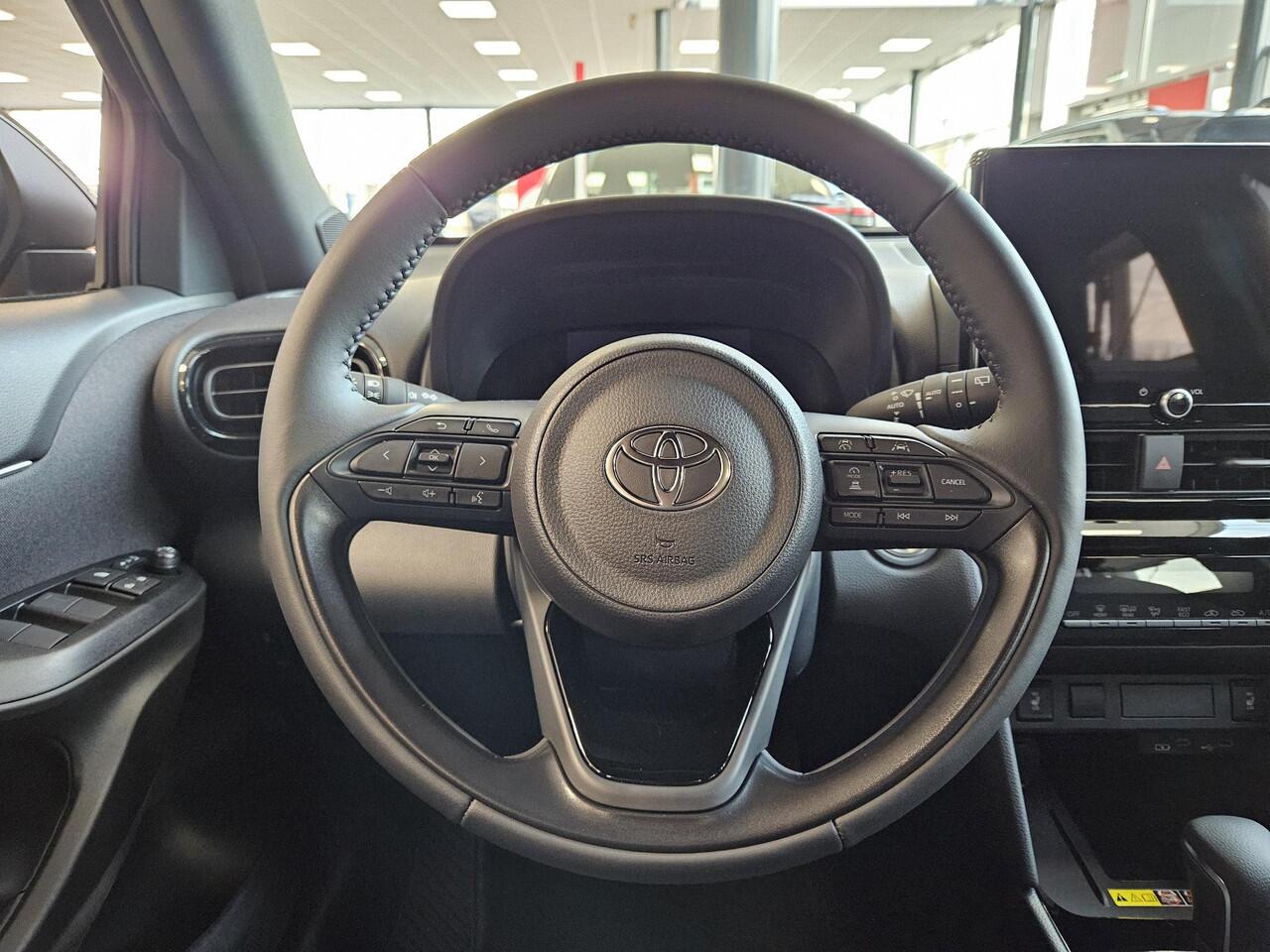 Toyota YARIS Cross 1.5 Hybrid 130 Dynamic incl. Comfort pack | Nieuw en direct rijden |