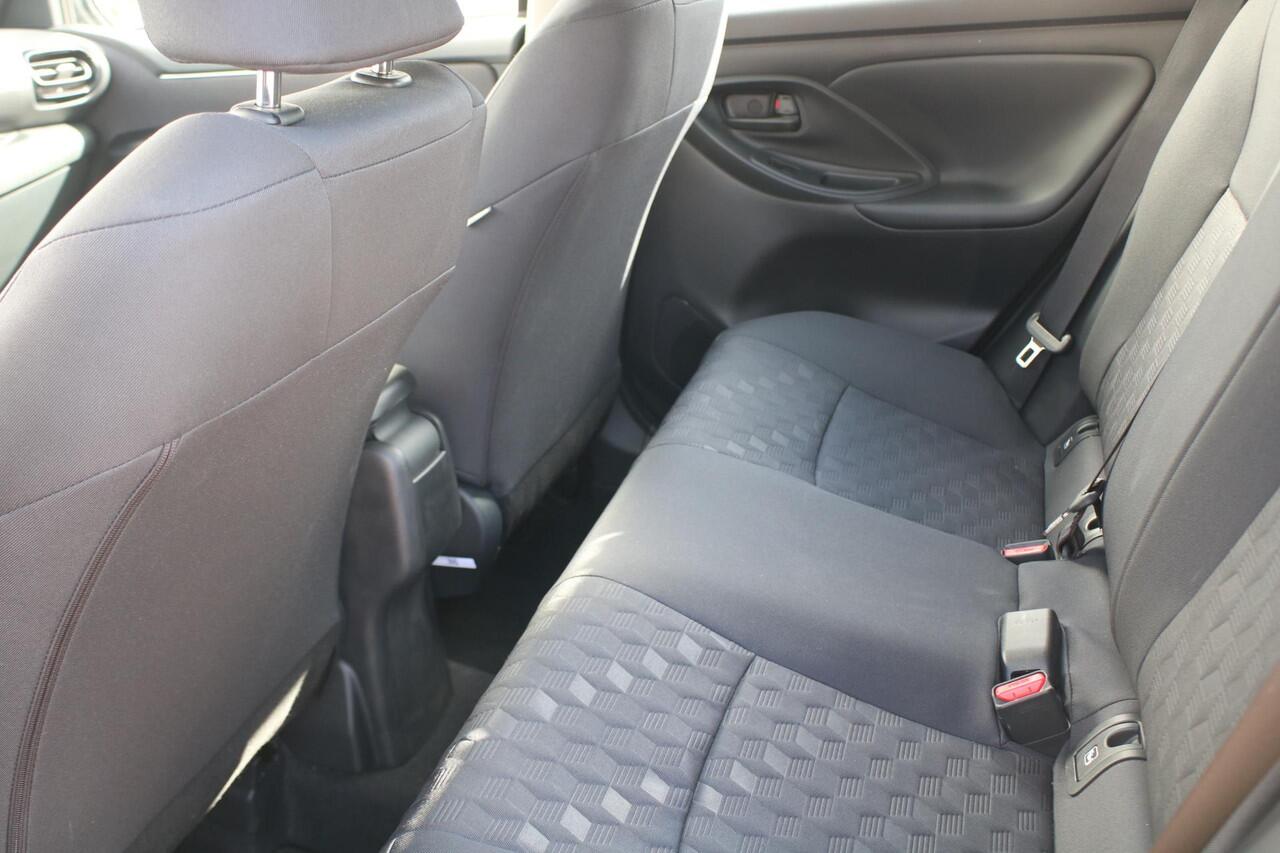 Toyota YARIS 1.5 Hybrid 115 Active L.M. Velgen - Apple Carplay / Android Auto - Oxide Bronze metallic