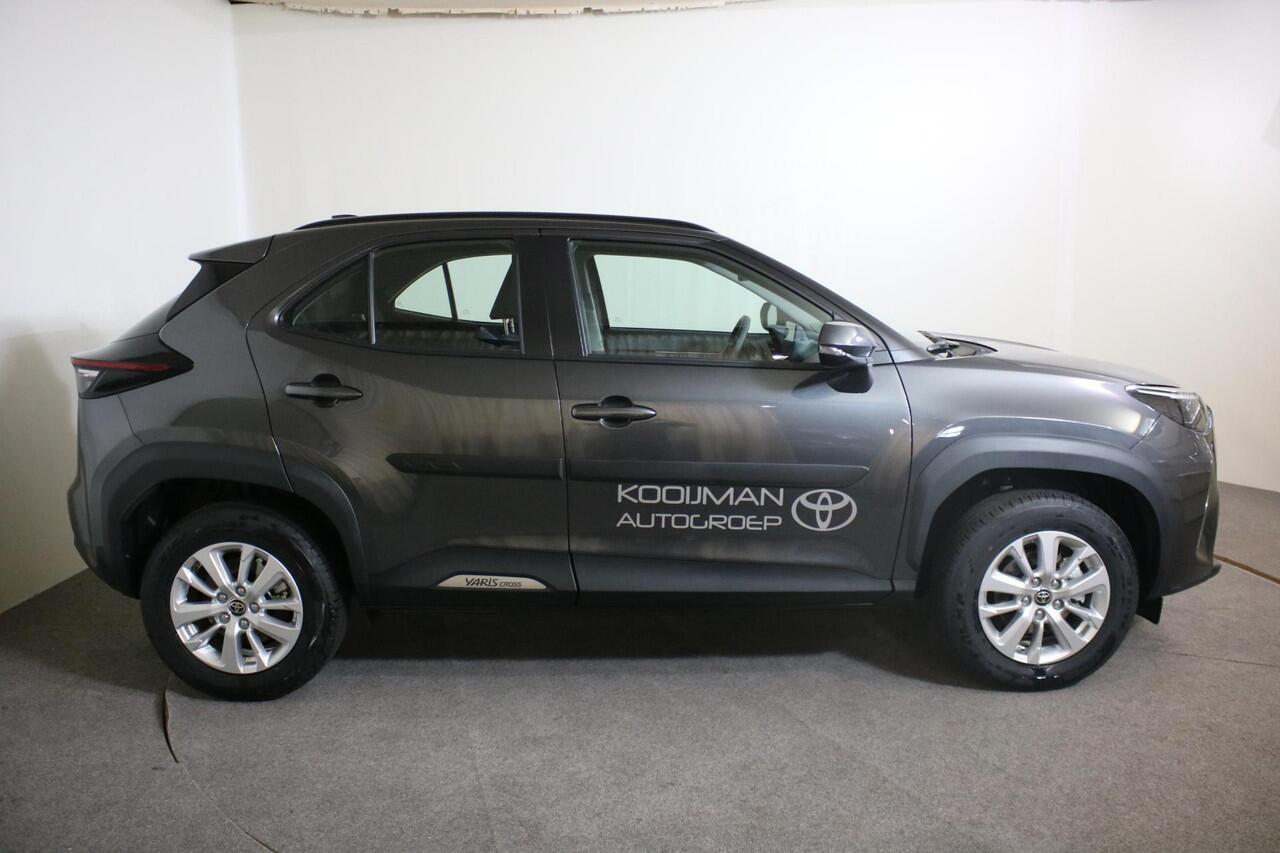 Toyota YARIS Cross 1.5 Hybrid 115 Active NL Auto-Stootlijsten-Apple Carplay-Android Auto