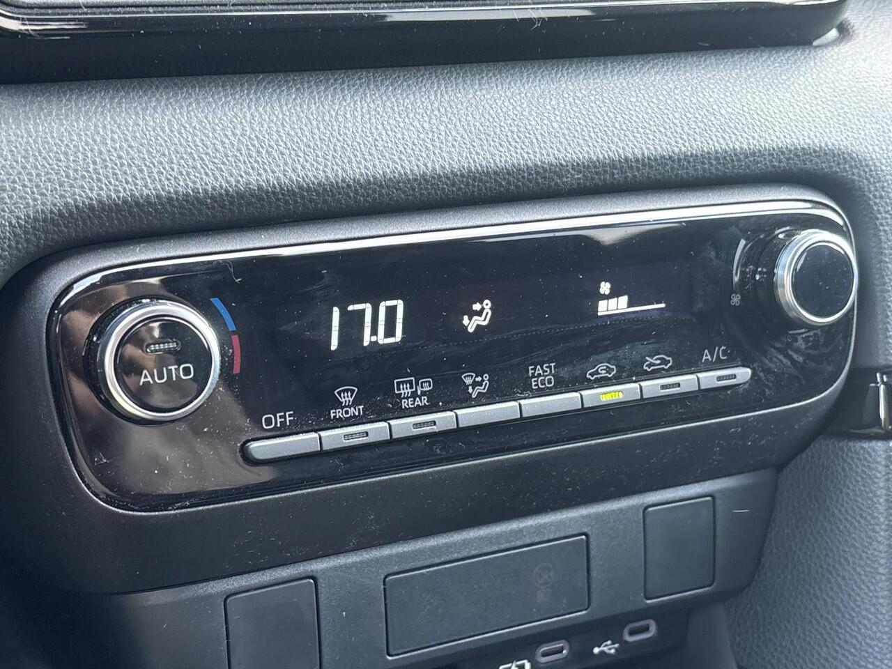 Toyota YARIS 1.5 Hybrid 115 Dynamic Aktieprijs na inruilpremie, uit voorraad leverbaar!