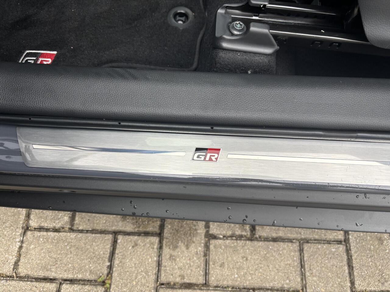 Toyota YARIS Cross 1.5 Hybrid 130 GR Sport