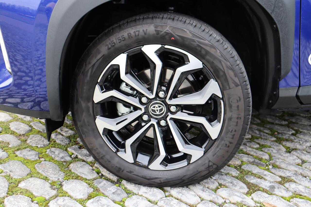 Toyota YARIS Cross 1.5 Hybrid Dynamic, Comfortpack Apple Carplay / Android auto, DAB Radio, Cruise Control, Parkeercamera, Parkeersensoren.