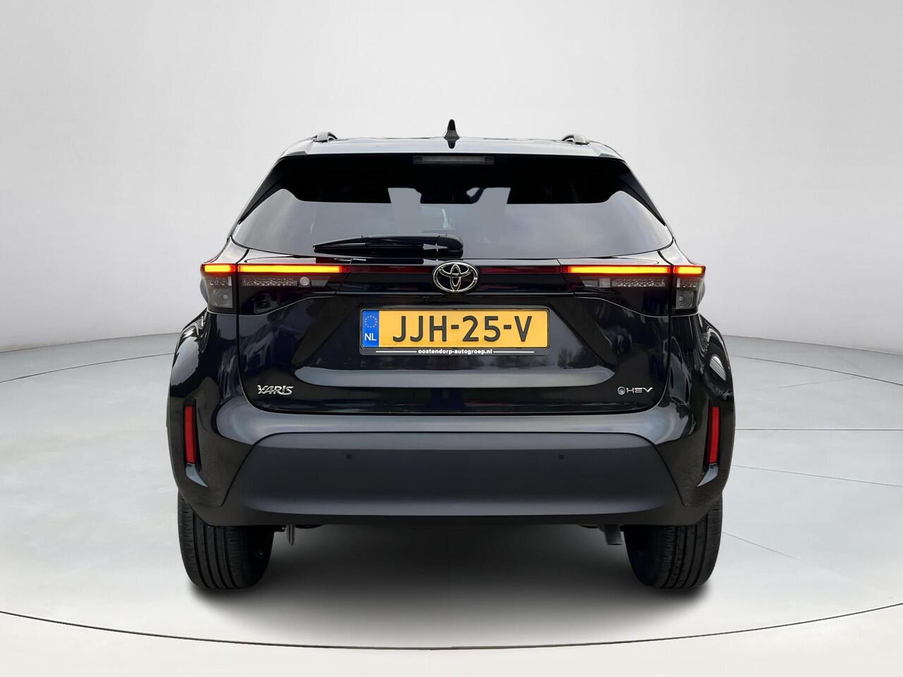 Toyota YARIS Cross 1.5 Hybrid 115 Dynamic | Parkeersensoren | Carplay | Stoelverwarming | LED koplampen | Keyless entry |