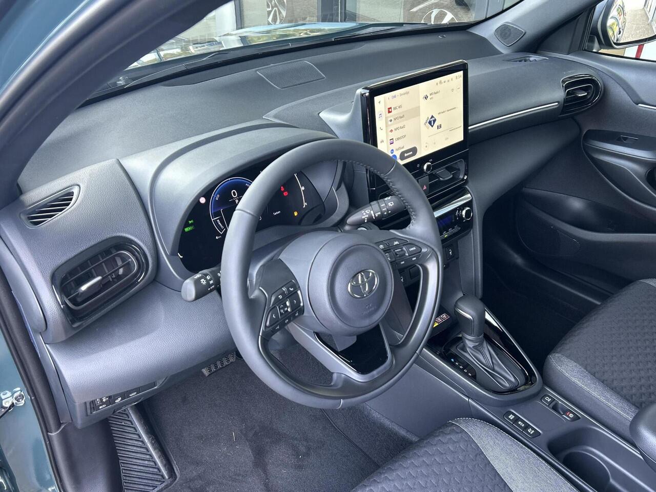 Toyota YARIS Cross 1.5 Hybrid 115 Dynamic + Comfort Pack | Nieuwe auto | Direct uit voorraad leverbaar |