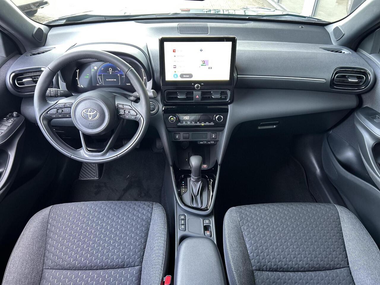 Toyota YARIS Cross 1.5 Hybrid 115 Dynamic + Comfort Pack | Nieuwe auto | Direct uit voorraad leverbaar |