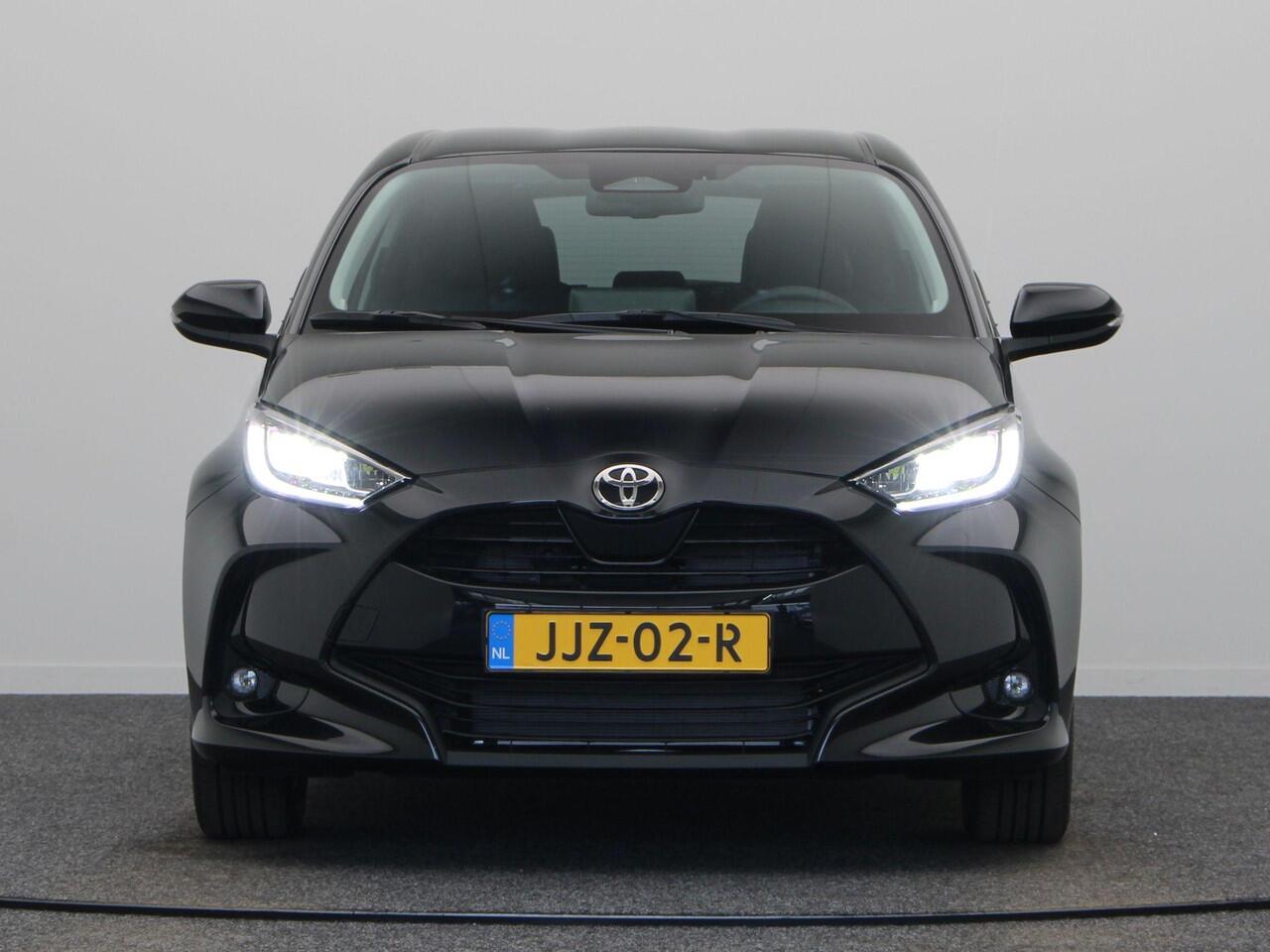 Toyota YARIS 1.5 Hybrid 115 Dynamic | Stoel en Stuurverwarming | Climate Control | Adaptieve Cruise Control | Achteruitrijcamera |