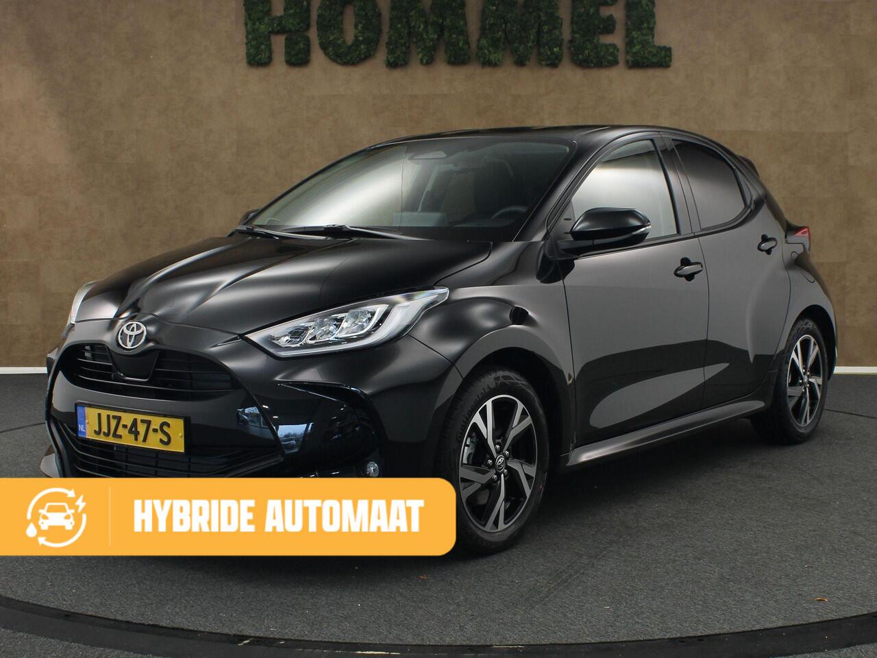 Toyota YARIS 1.5 Hybrid 115 Dynamic - DIRECT UIT VOORRAAD LEVERBAAR - KEYLESS ENTRY & START - STOEL EN STUUR VERWARMING - ADPATIVE CRUISE CONTROL - ACHTERUITRIJ CAMERA - DRAADLOZE TELEFOONLADER