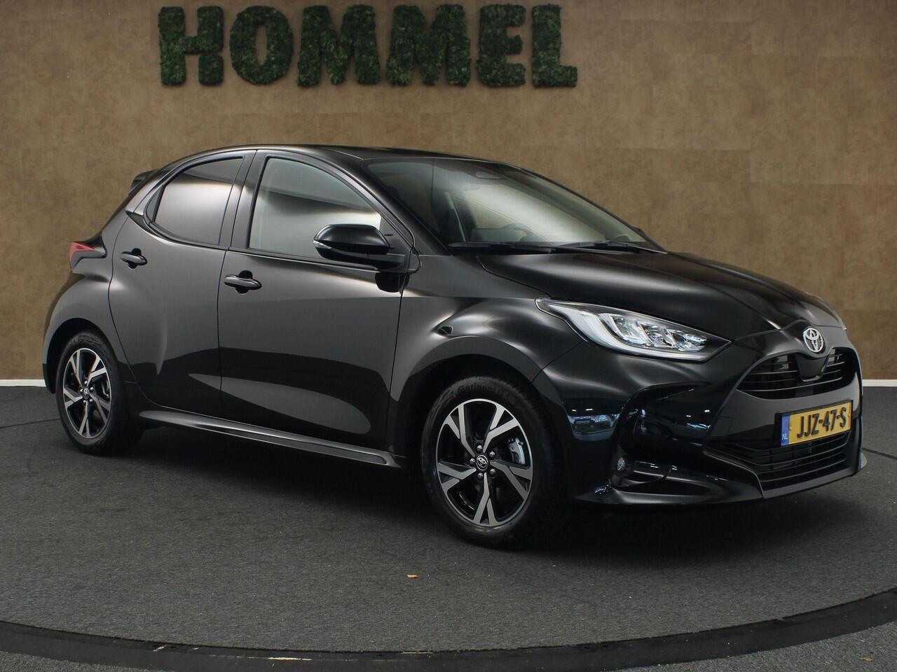 Toyota YARIS 1.5 Hybrid 115 Dynamic - DIRECT UIT VOORRAAD LEVERBAAR - KEYLESS ENTRY & START - STOEL EN STUUR VERWARMING - ADPATIVE CRUISE CONTROL - ACHTERUITRIJ CAMERA - DRAADLOZE TELEFOONLADER